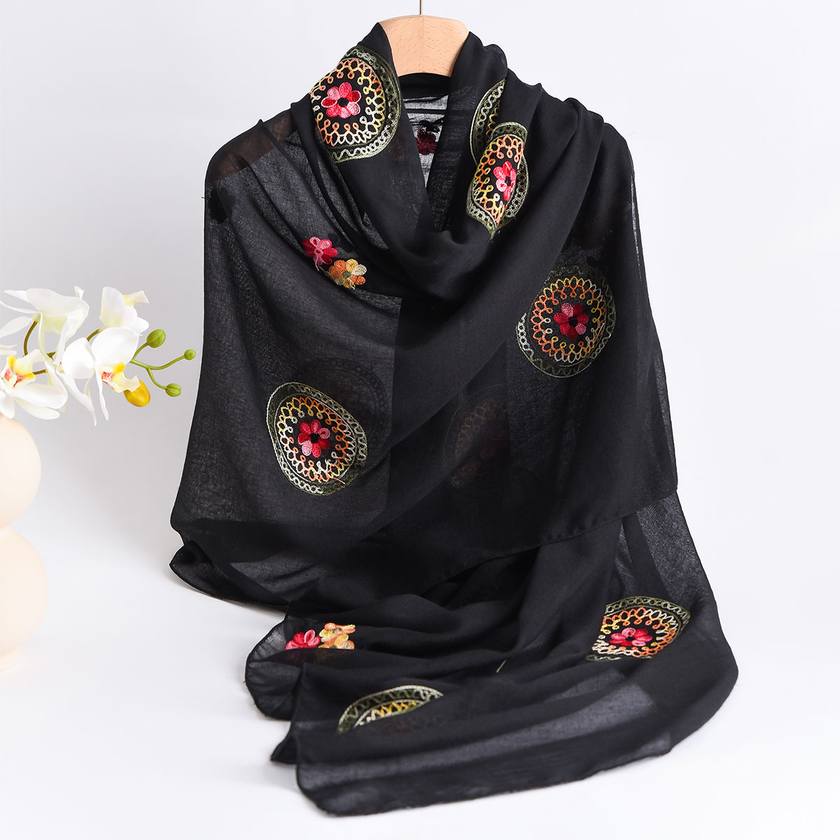 Embroidery Shawl - Syal Bordir Katun dan Linen Ringan