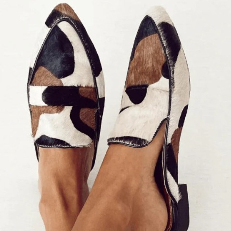 Embroidery Flat Shoes - Sepatu Wanita Kasual Motif Kulit Sapi