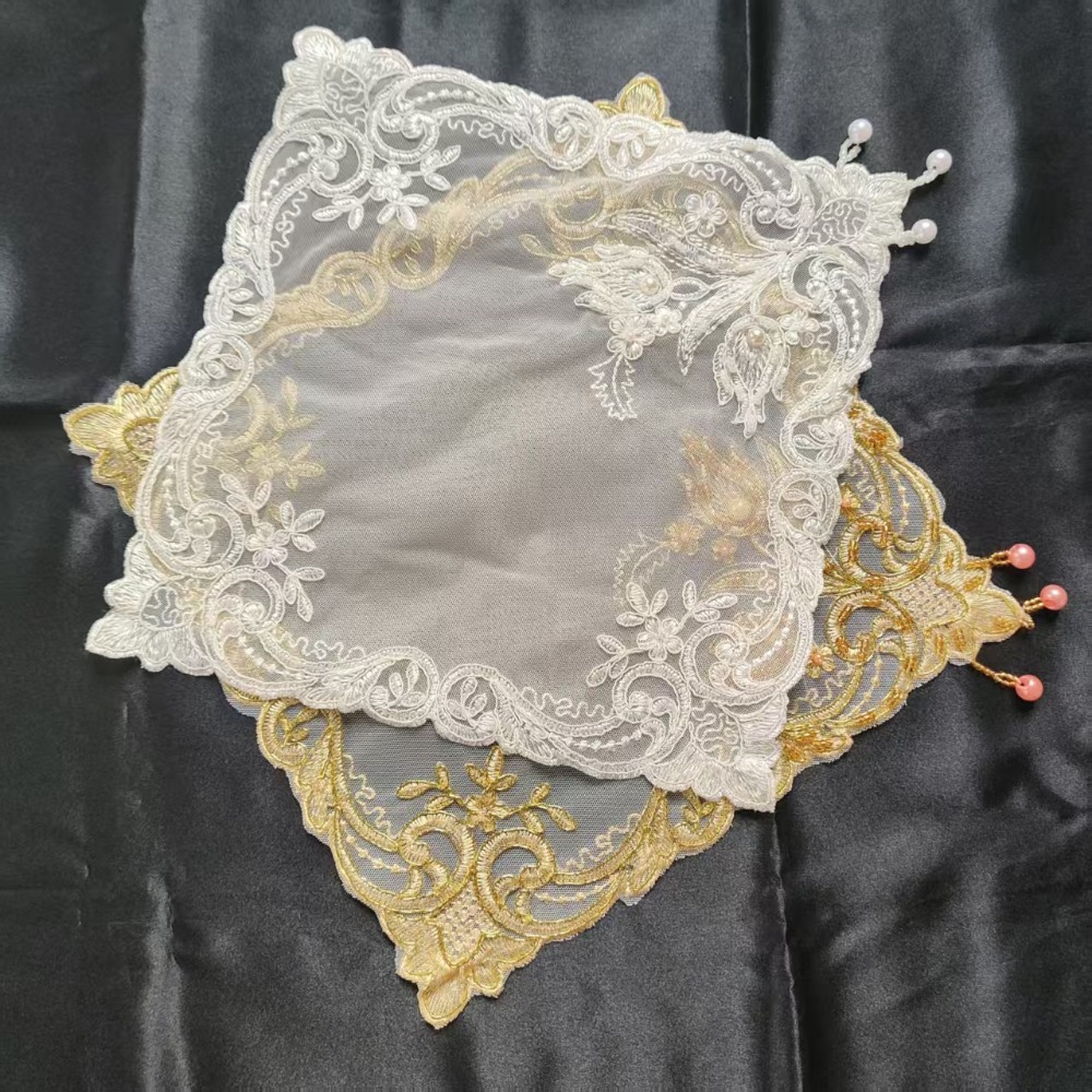 Embroidery Roses - Alas Meja Bordir Mawar Emas 28cm