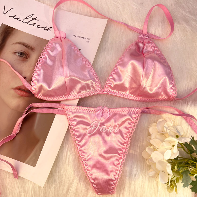 Embroidery Underwear - Set Bra Segitiga dan G-string 2Pc/Set