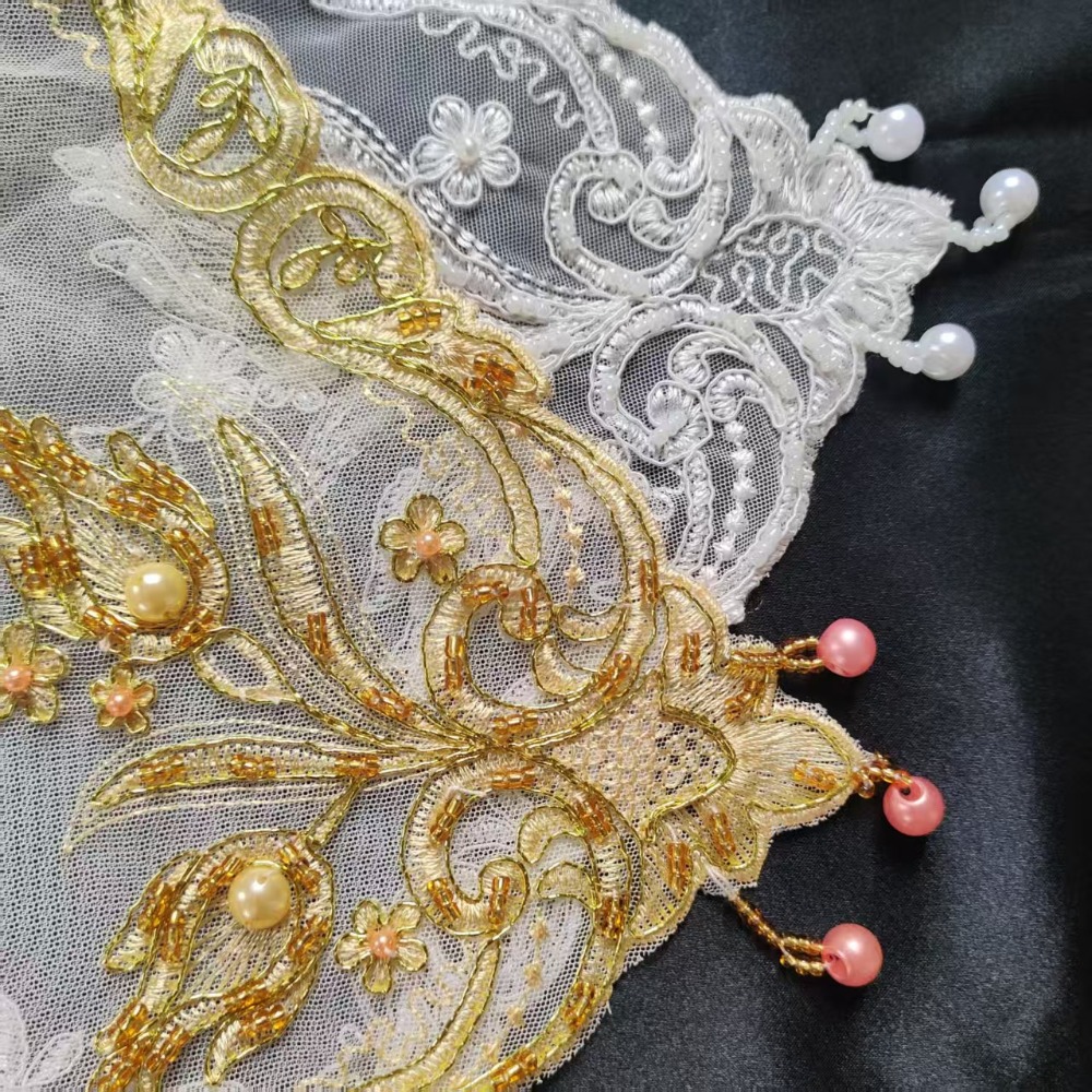 Alas Meja Bordir Mawar Emas 28 - Embroidery Roses ulasan dan harga