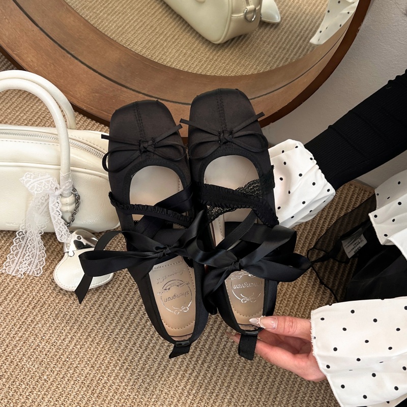 Sepatu Flat Wanita Kasual Mode - Embroidery Flat Shoes ulasan dan harga